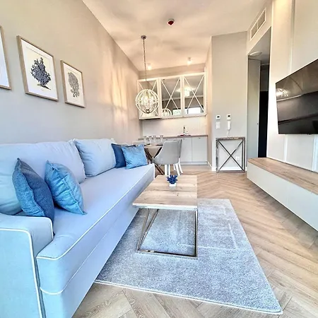 Apartment White Glove Prestige Nad Zatoka Jezioro Ukiel Olsztyn (Warmian-Masurian)