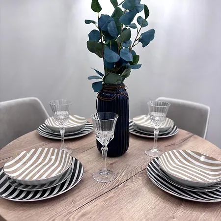 White Glove Prestige Nad Zatoką Jezioro Ukiel