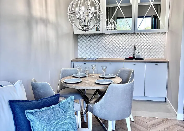 White Glove Prestige Nad Zatoka Jezioro Ukiel Apartment